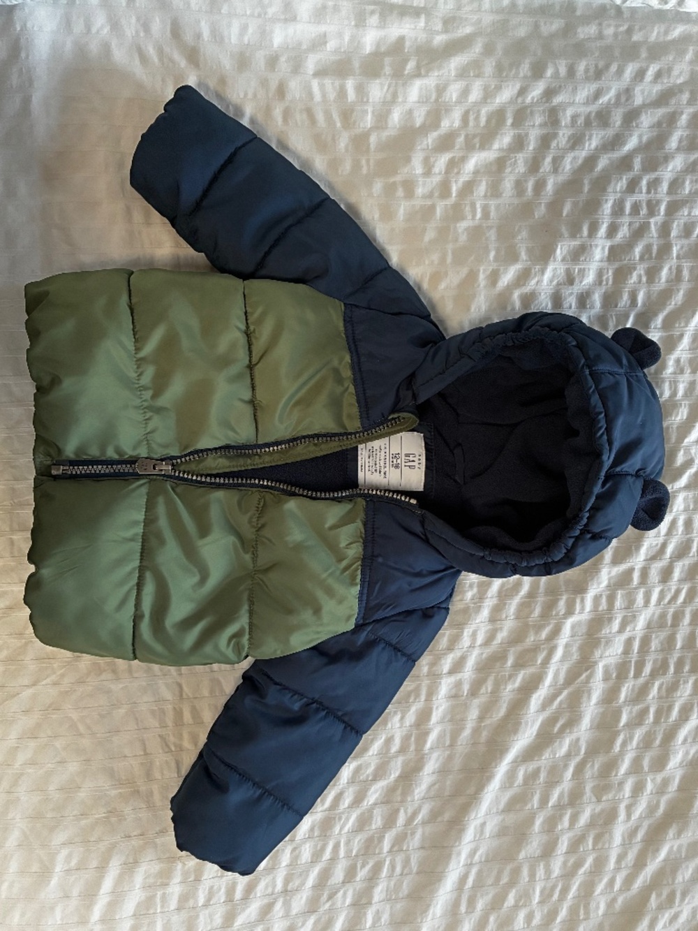 Winter coat baby Gap sz 12-18 months
